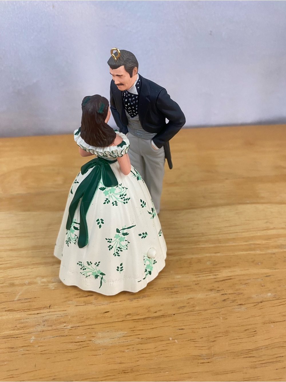 2012 Hallmark Scarlett Meets Her Match Gone With The Wind Ornament - Picture 3 of 6
